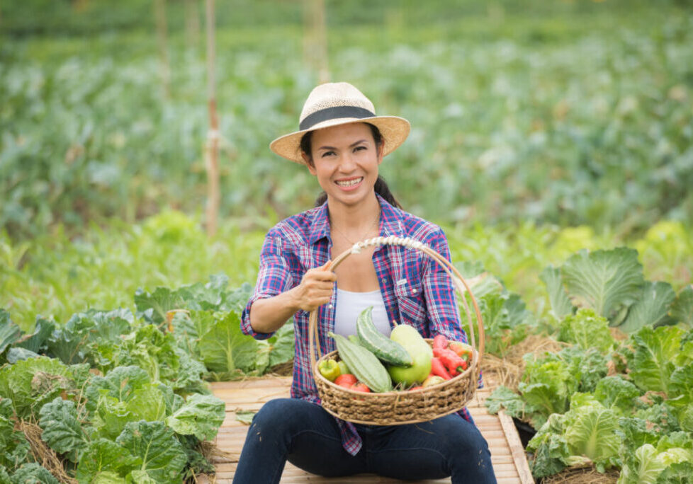 Mulher - Agricultura -feminina - rural - Freepik